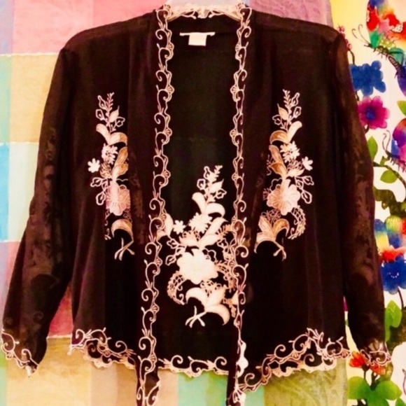 πΊπHPππΊ NWOT Stunning Black Silk Embroidered Topper - Picture 8 of 16